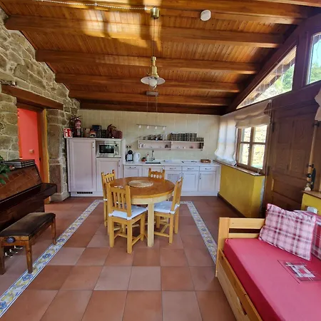 Casa Laudina Y Armando Holiday home Braniella